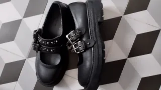 Zapatos Mery Jane Negros con Tachuelas