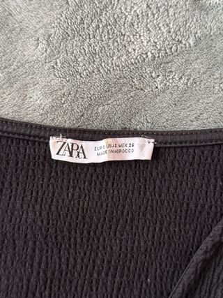 Top corto ZARA negro Talla XS