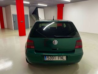 VOLKSWAGEN GOLF IV 1.8 125CV 230 MIL KM 4.850€