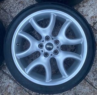 Llantas Mini 19 Originales con Neumáticos