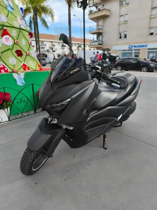 Yamaha XMAX 300 Negra Mate