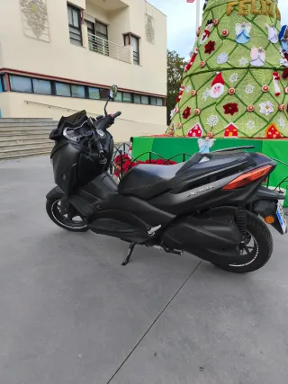 Yamaha XMAX 300 Negra Mate