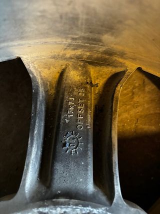 Llanta Nissan Terrano 3.0