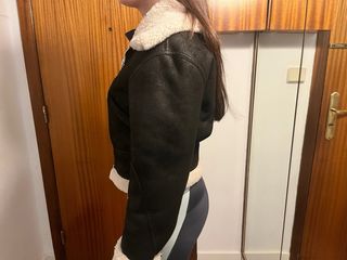 Chaqueta Mango Negra y Beige