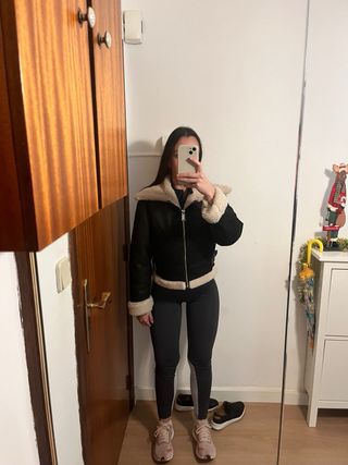 Chaqueta Mango Negra y Beige