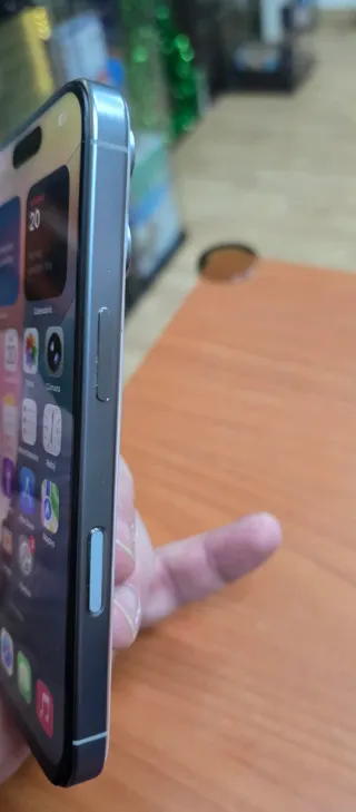 iPhone 16 Pro 256GB Blanco Titanio