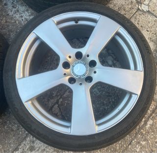 Llantas Mercedes 18 Doble Medida con Neumáticos