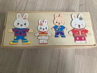 Puzzle de Madera con Figuras de Conejos