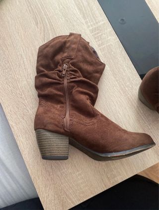 Botas Mustang ante marrón Talla 38