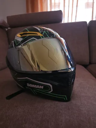Casco de moto Soman