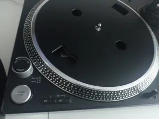 Plato DJ Pioneer DJ Negro