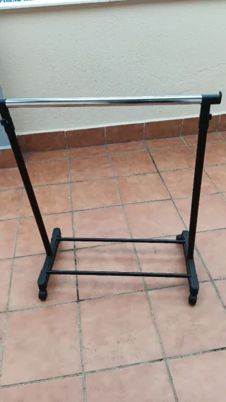 Perchero Metálico Portátil