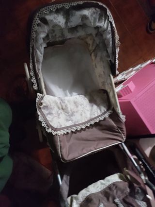 Carrito de muñecas vintage
