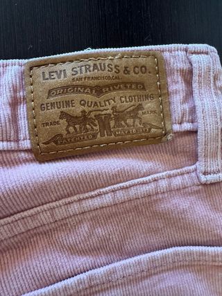 Pantalones Levi's pana fina rosa clarito, talla26