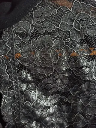 Body fiesta encaje negro y plateado