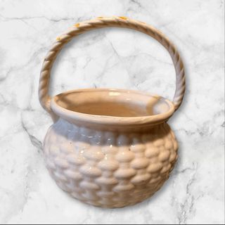 Figura Huevera Porcelana Frutas