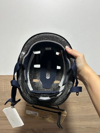 Casco negro para ciclismo