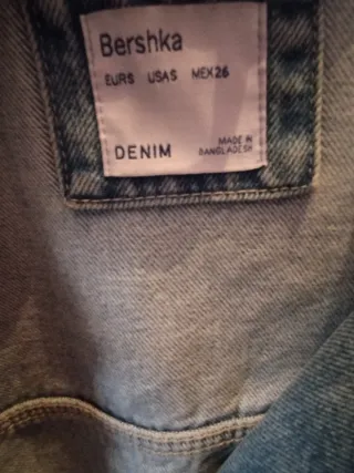 Chaqueta vaquera Bershka azul mujer