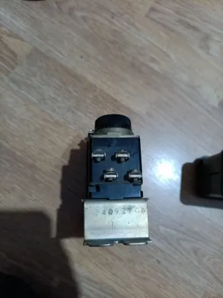 Relé Telemecanique CA1-AS202