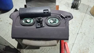 Bandeja Audi A3 8L con altavoces y palanca