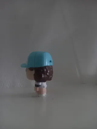 Figura Dustin Stranger Things Huevo Kinder.