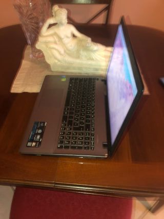 ASUS i7 8GB RAM SSD 256GB GeForce 2GB WIN11