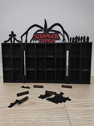 Expositor Stranger Things Plegable
