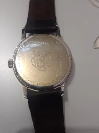 Reloj Kenzo Negro y Blanco