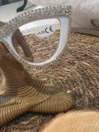 Occhiali da lettura con strass