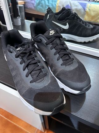 Nike Air Max Invigor Zapatillas Deportivas