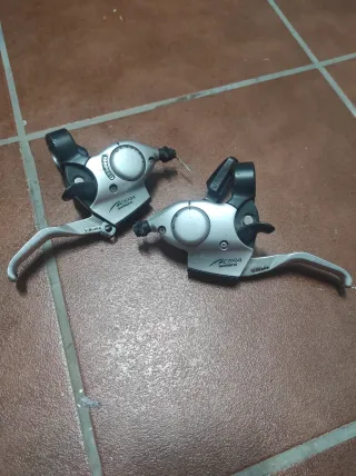 Manetas Freno-Cambio Shimano Acera V-Brake