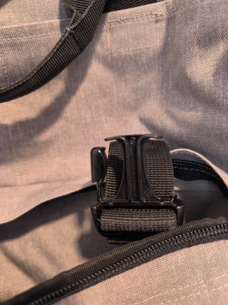 Bolsa Eastpak Gris Tipo Messenger