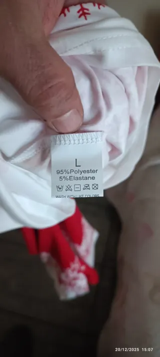 Vestaglia donna rossa e bianca