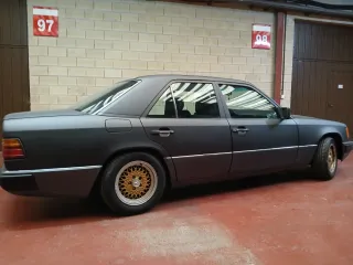 Mercedes-Benz Clase E 1991