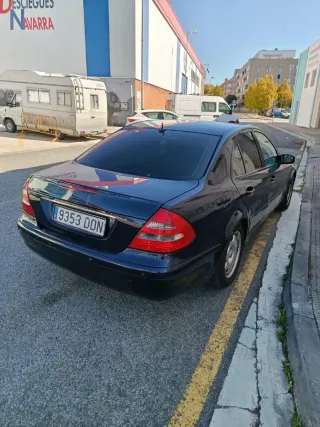 Mercedes-Benz Clase E 2004