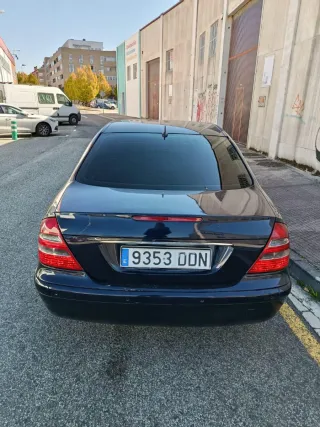 Mercedes-Benz Clase E 2004