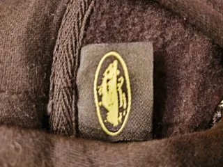 Sudadera Corteiz Negra y Amarilla