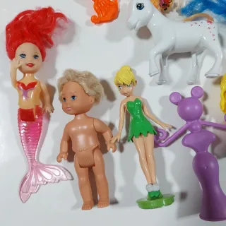 Lotto Giocattoli Bambole Cavalli e Accessori