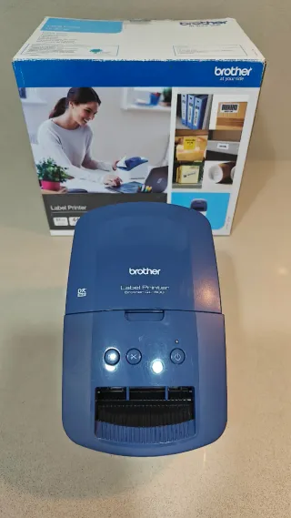 Impresora de etiquetas Brother QL-600 azul