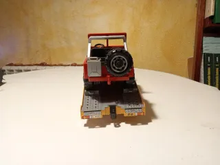 Camión Grúa Bruder con Jeep Willys