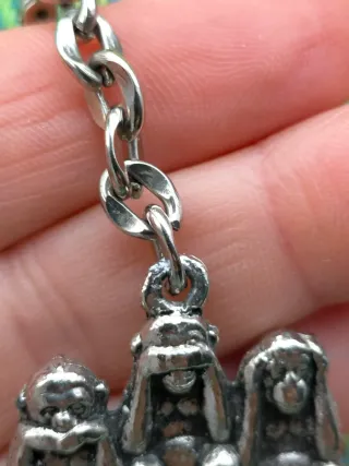 LLAVERO 3 MONOS SABIOS