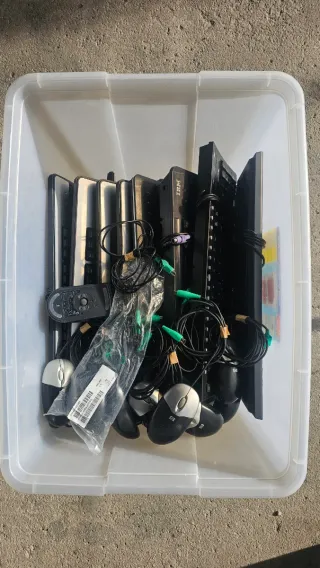 Lote de teclados y ratones