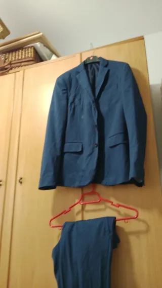 Traje de hombre azul