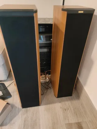 Pareja altavoces Jamo Classic 6 Torre