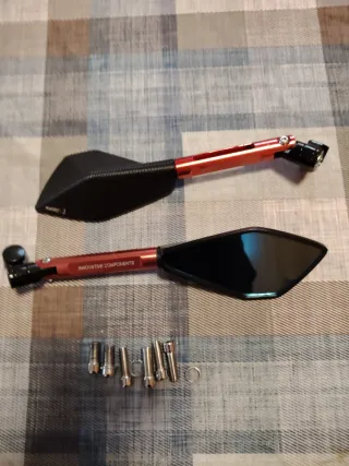 Specchietti moto rossi Innovative Components