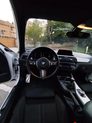 BMW 118i paquete M sport shadow line