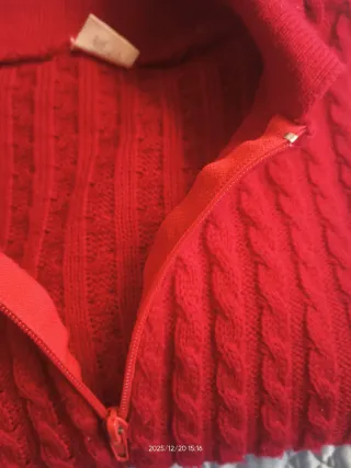 Chaqueta de punto roja con cremallera