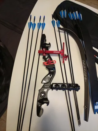 Arco ricurvo 64 32 lbs