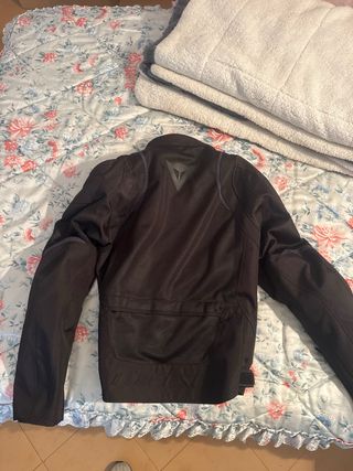 Chaqueta Dainese Verano Negra con protecciones