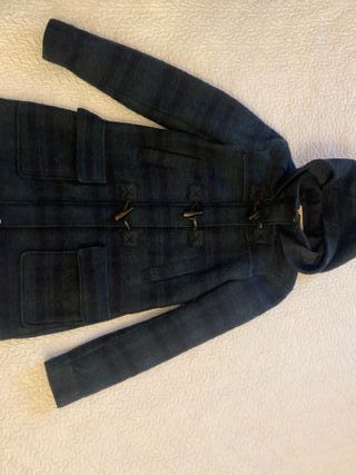 Abrigo trenca cuadros azul y negro
